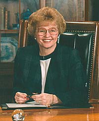 Former Oregon Governor Barbara Roberts